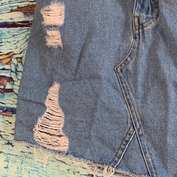 H&M Divided Distressed Denim Skirt - Picture 3 of 5